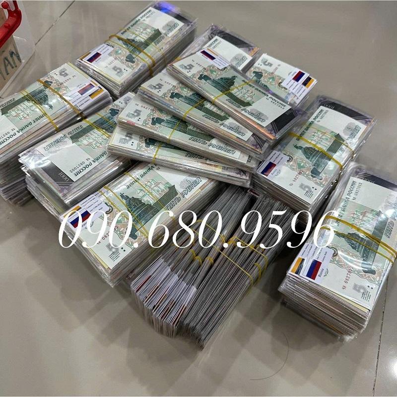 BỘ TIỀN LÌ XÌ 52 TỜ 28 NƯỚC KÈM VÍ GẤM NGỌC BỘI