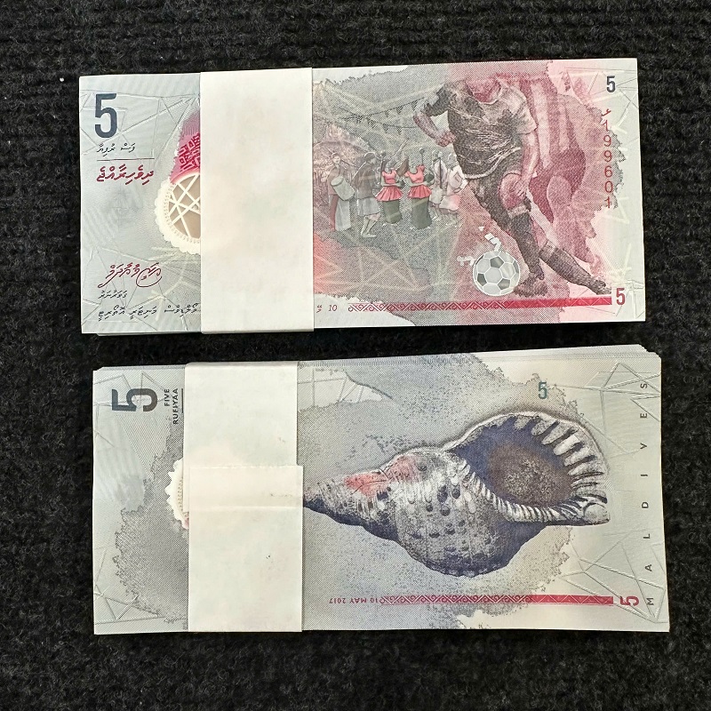 COMBO 100 TỜ TIỀN MALDIVES 5 RUFIYAA POLYMER – HÌNH CẦU THỦ BÓNG ĐÁ ĐỘC LẠ