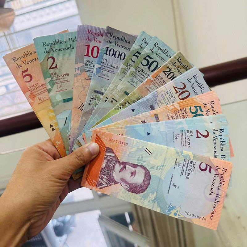 Sỉ 100 Tờ Tiền Lì Xì Tết Venezuela, Gồm 10 Loại Khác Nhau(Mỗi Loại 10 Tờ) - Tiền Thật